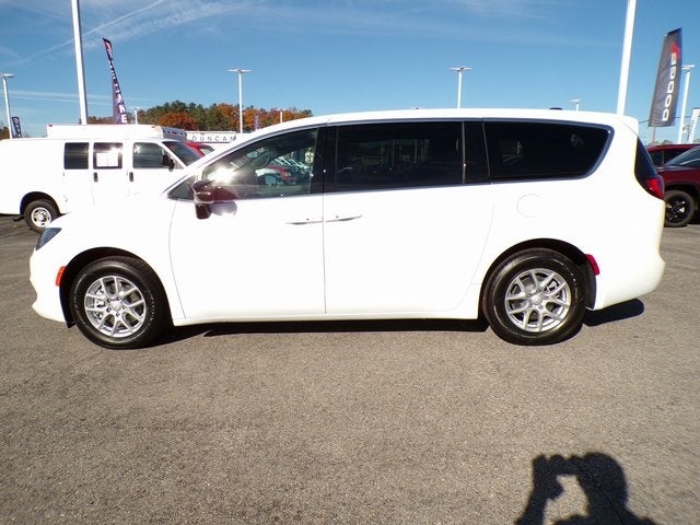 2026 Chrysler Voyager VOYAGER LX