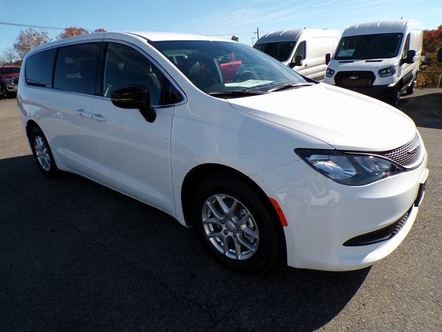 2026 Chrysler Voyager VOYAGER LX
