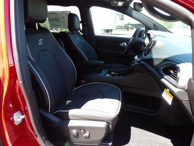 2026 Chrysler Pacifica PACIFICA LIMITED AWD