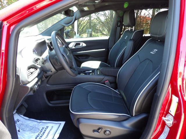 2026 Chrysler Pacifica PACIFICA LIMITED AWD