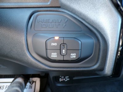 2026 RAM Ram 3500 RAM 3500 TRADESMAN CREW CAB 4X4 6'4' BOX