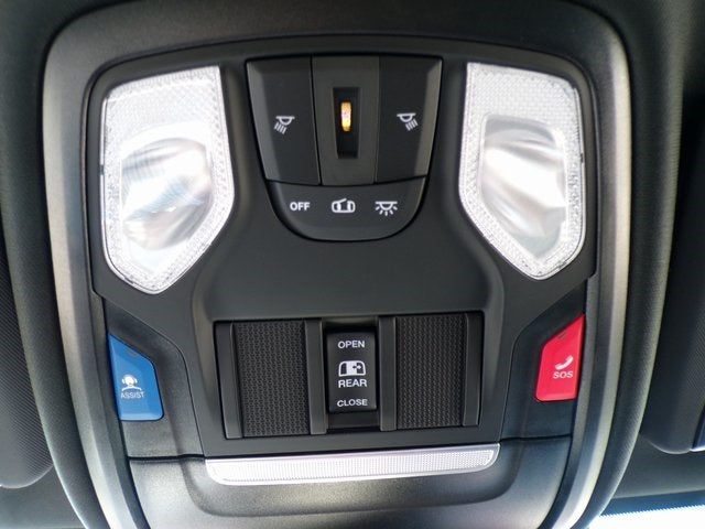 2026 RAM Ram 3500 RAM 3500 TRADESMAN CREW CAB 4X4 6'4' BOX