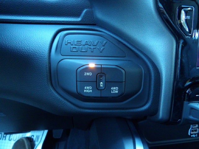 2027 RAM Ram 3500 RAM 3500 BIG HORN CREW CAB 4X4 6'4' BOX