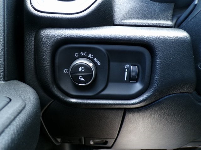 2026 RAM Ram 2500 RAM 2500 BLACK EXPRESS CREW CAB 4X4 6'4' BOX