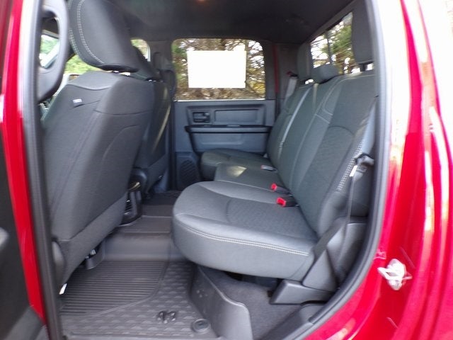 2026 RAM Ram 2500 RAM 2500 BLACK EXPRESS CREW CAB 4X4 6'4' BOX