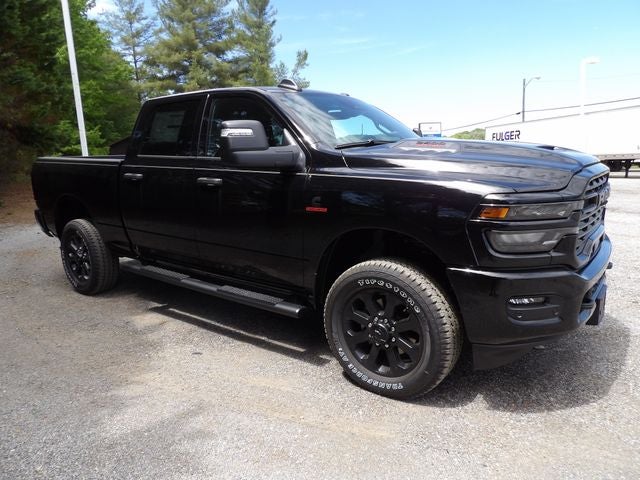 2026 RAM Ram 2500 RAM 2500 BLACK EXPRESS CREW CAB 4X4 6'4' BOX