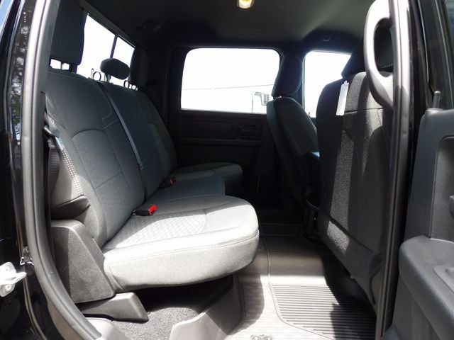 2026 RAM Ram 2500 RAM 2500 BLACK EXPRESS CREW CAB 4X4 6'4' BOX