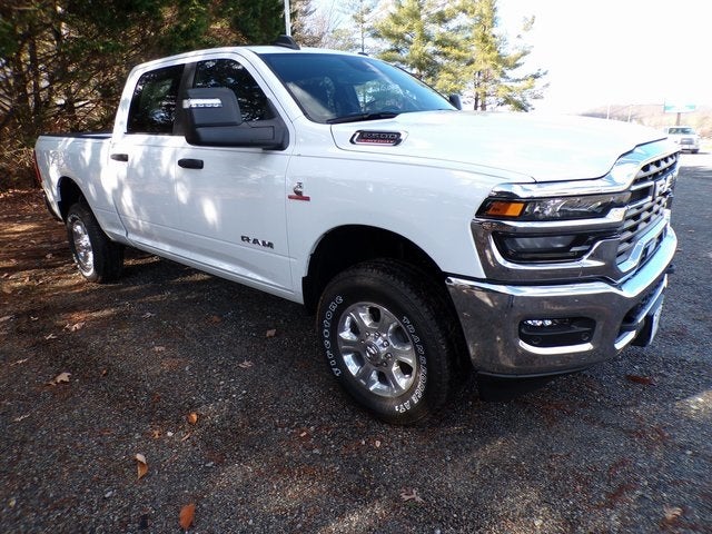 2026 RAM Ram 2500 RAM 2500 BLACK EXPRESS CREW CAB 4X4 6'4' BOX