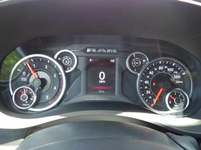 2026 RAM Ram 3500 RAM 3500 TRADESMAN CREW CAB 4X4 8' BOX