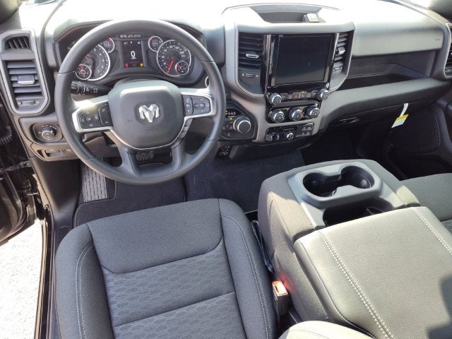 2027 RAM Ram 1500 RAM 1500 EXPRESS CREW CAB 4X4 5'7' BOX