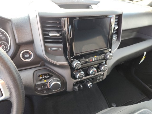 2027 RAM Ram 1500 RAM 1500 EXPRESS CREW CAB 4X4 5'7' BOX