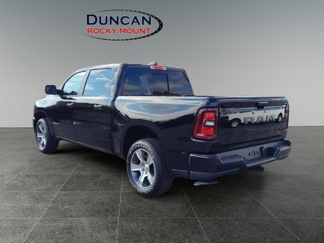2027 RAM Ram 1500 RAM 1500 EXPRESS CREW CAB 4X4 5'7' BOX